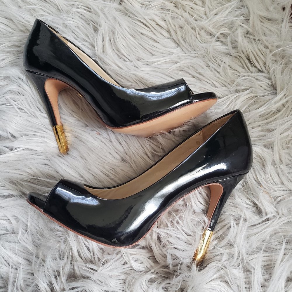 Pour la Victoire Black/Gold Patent Leather New